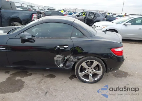2012 Mercedes-Benz Slk 350 z USA, uszkodzony, nr VIN WDDPK5HAXCF017995